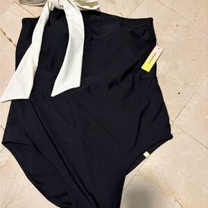 Summersalt sidestroke sz 18 nwt Black One-Piece Swimsuit with White Bow